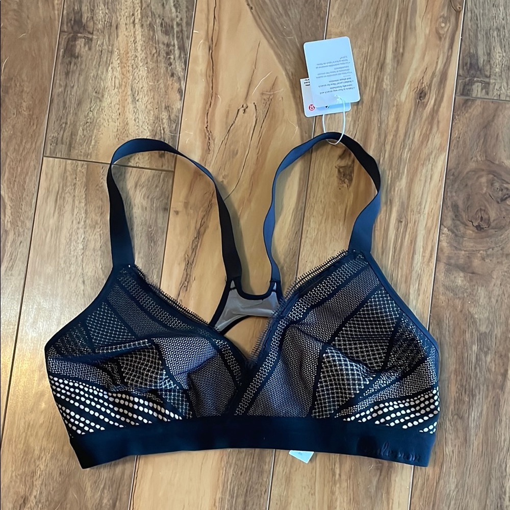 Lululemon Awake to Lace Bra 32D NWT